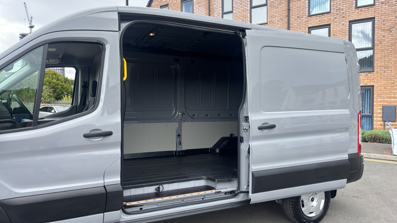 Ford Transit E-350 L3 Rwd 135kW 68kWh H2 Trend Van Auto